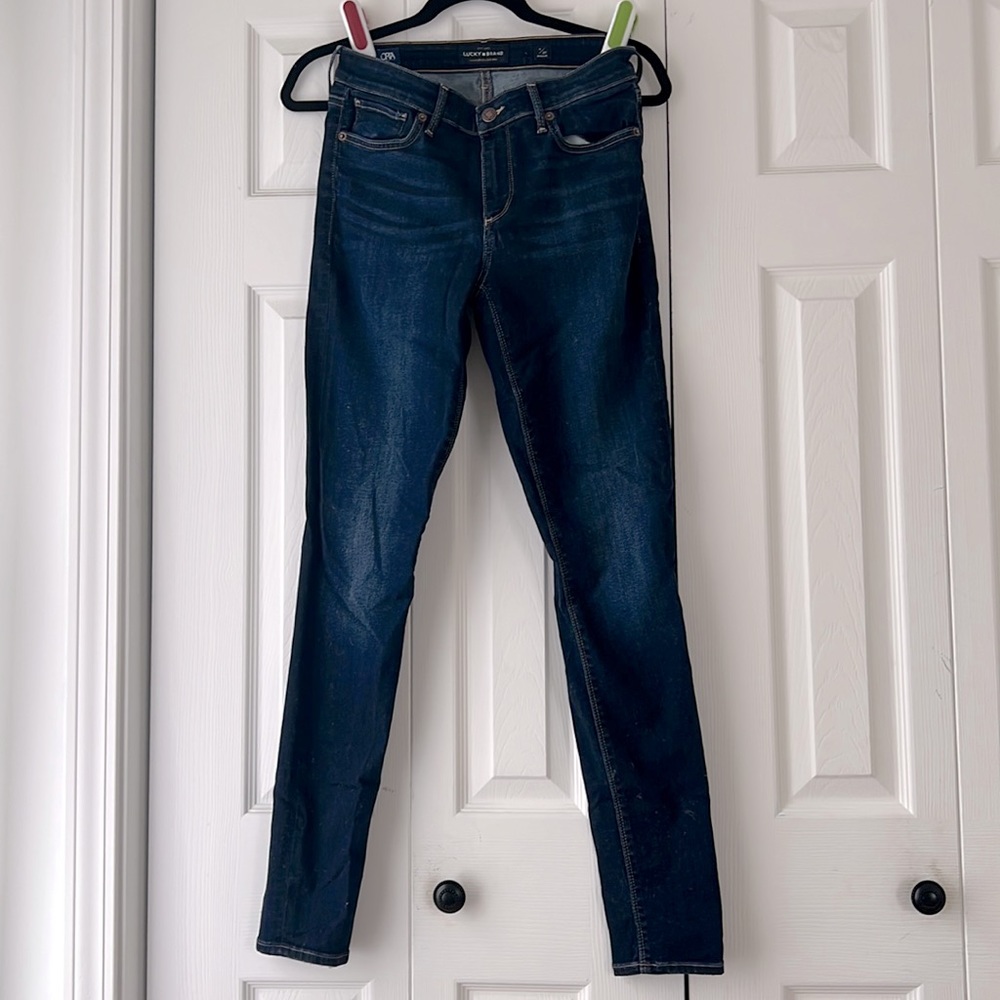 Lucky brand Ava skinny jeans. Orta premium denim, 4/27 regular.